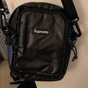 Supreme x cordura shoulder bag (black). Used once!